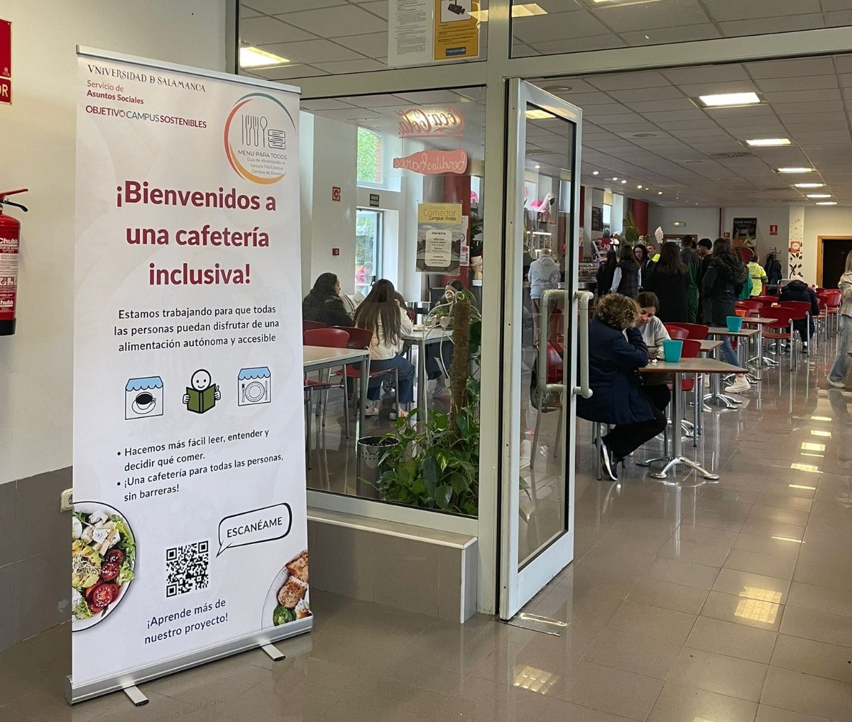 La cafetería del Campus Viriato mejora la accesibilidad cognitiva de su carta gracias al proyecto innovador de dos estudiantes