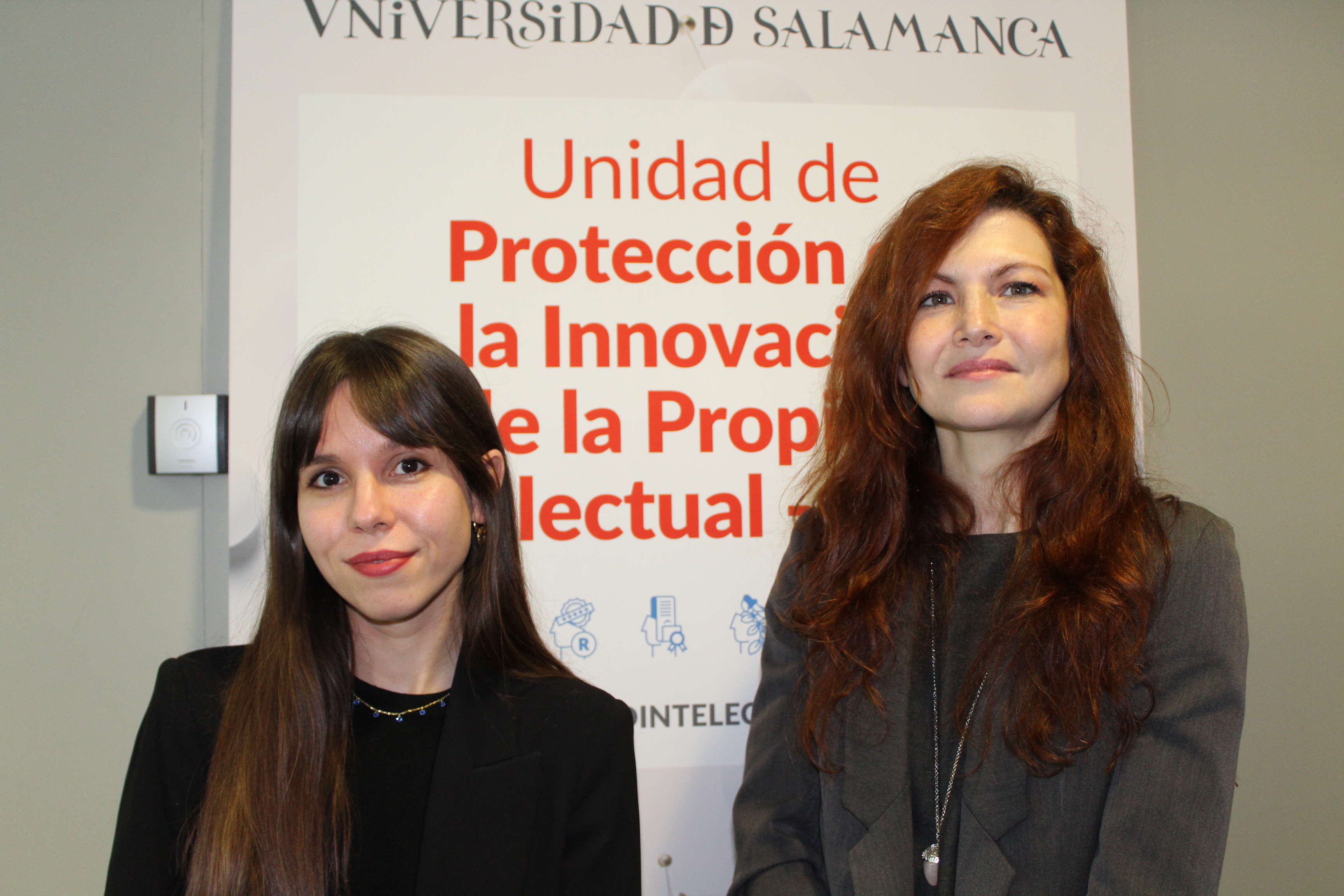 Sara Jorge y Vanessa Jiménez, de la Unidad de Protección de la Innovación y la Propiedad Industrial de la USAL
